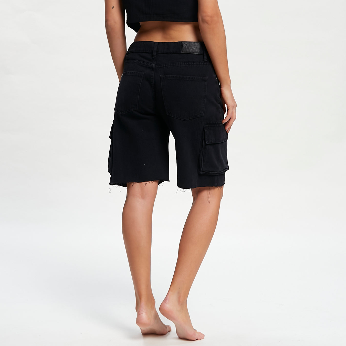 Bermuda Rusty Vampire Long Cargo Short Ld Washed Black