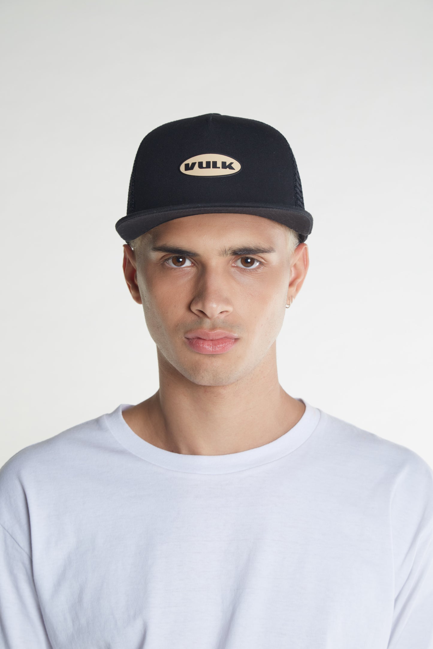 gorra_vulk_oval_flat_trucker_black#BK#BLACK