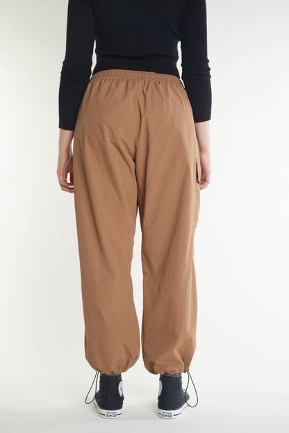 pantalon_vulk_jess_parachutes_pant_brown#ED#BROWN